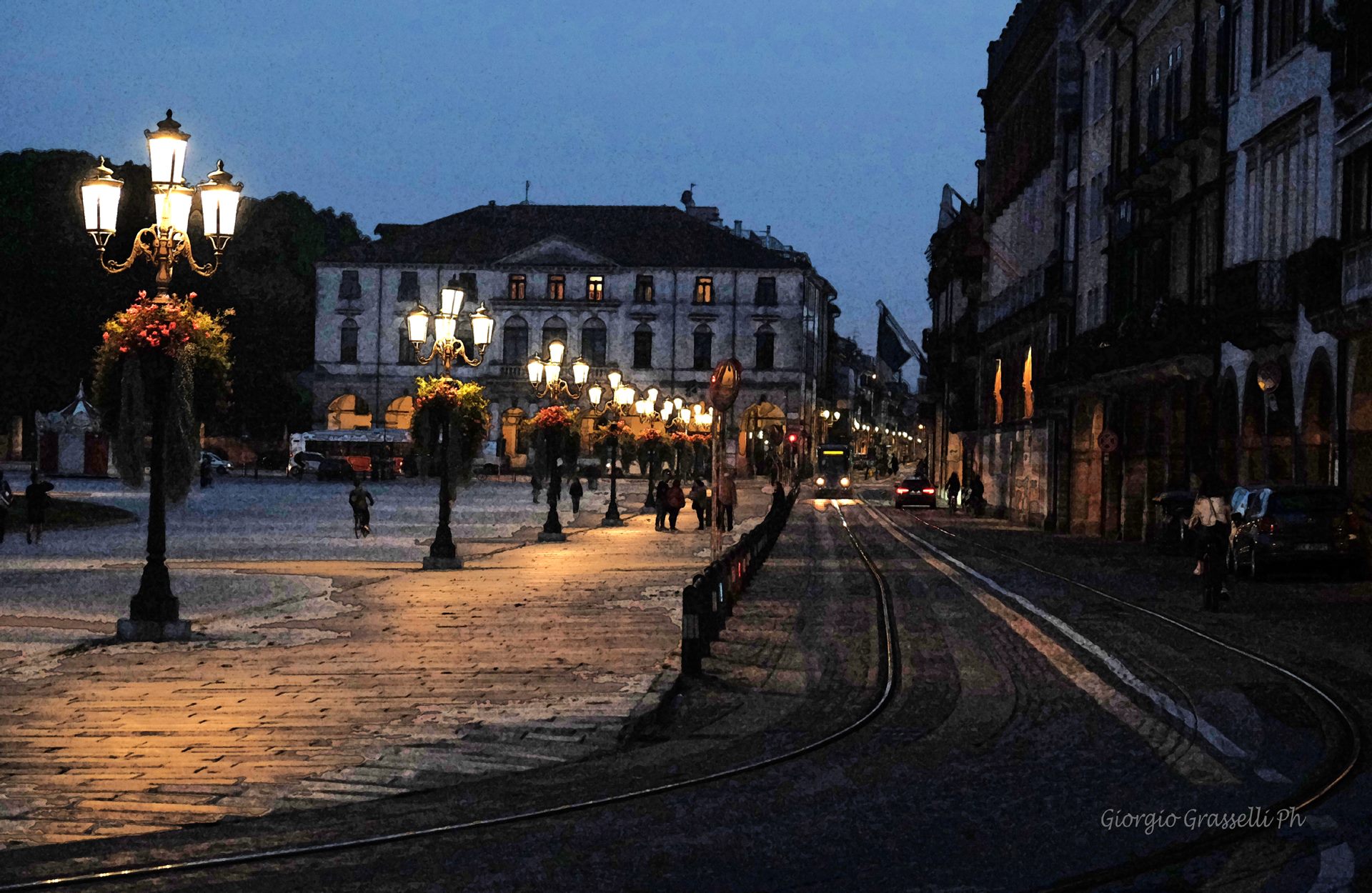 44313023_2362192993808044_2439440767274450944_n